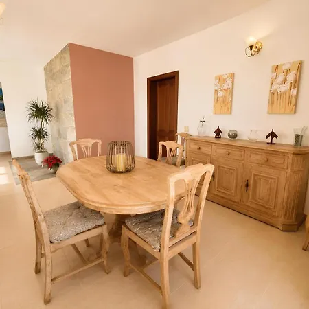 Marie Villa Puerto Calero